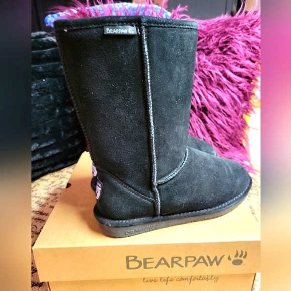 BearPaw size 10  Suede Emma boots-black - Picture 2 of 9